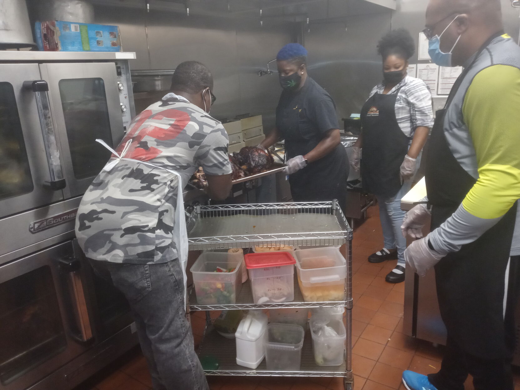 120220_MDJ_ActsofKindnessPart2_GoldenKrust1.jpg